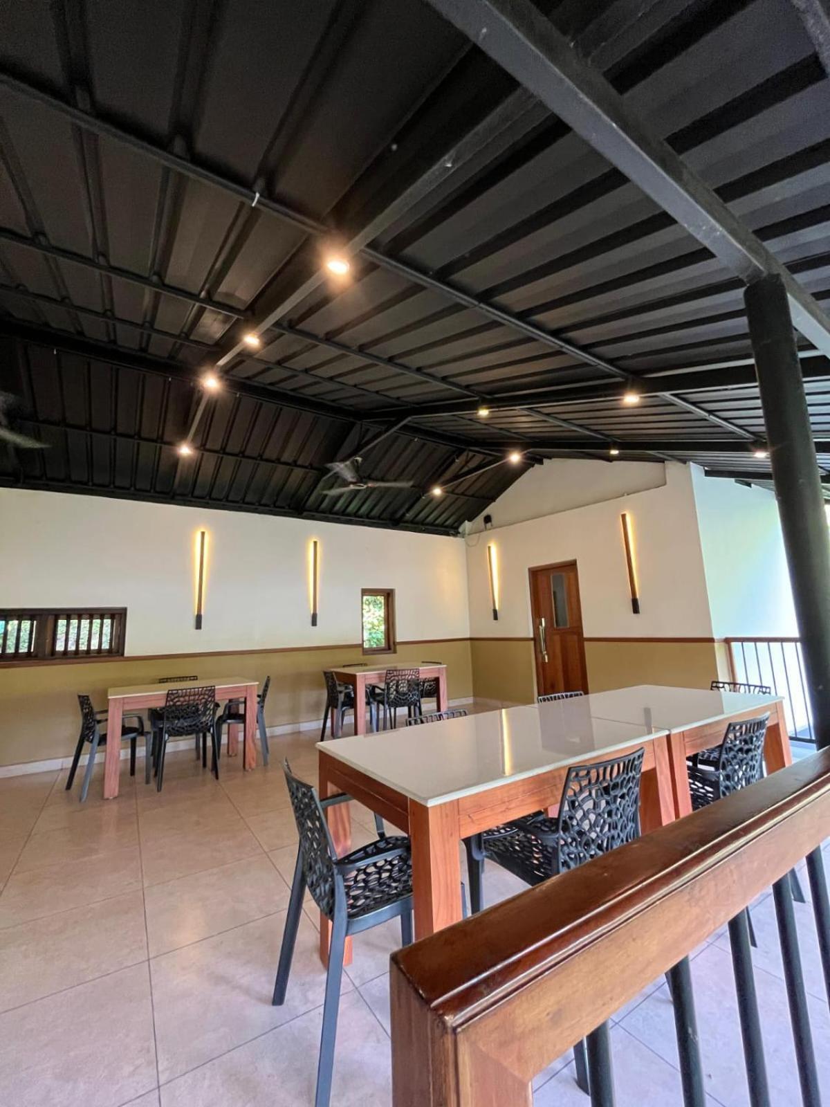 Lush Acres Villa เทกคาดี ภายนอก รูปภาพ